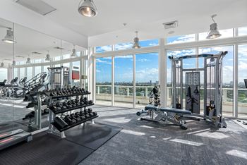 18- Floor roof top lounge with panoramic views